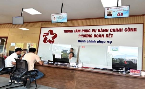 Đẩy mạnh dịch vụ công trực tuyến và phát triển công dân số tại phường Đoàn Kết